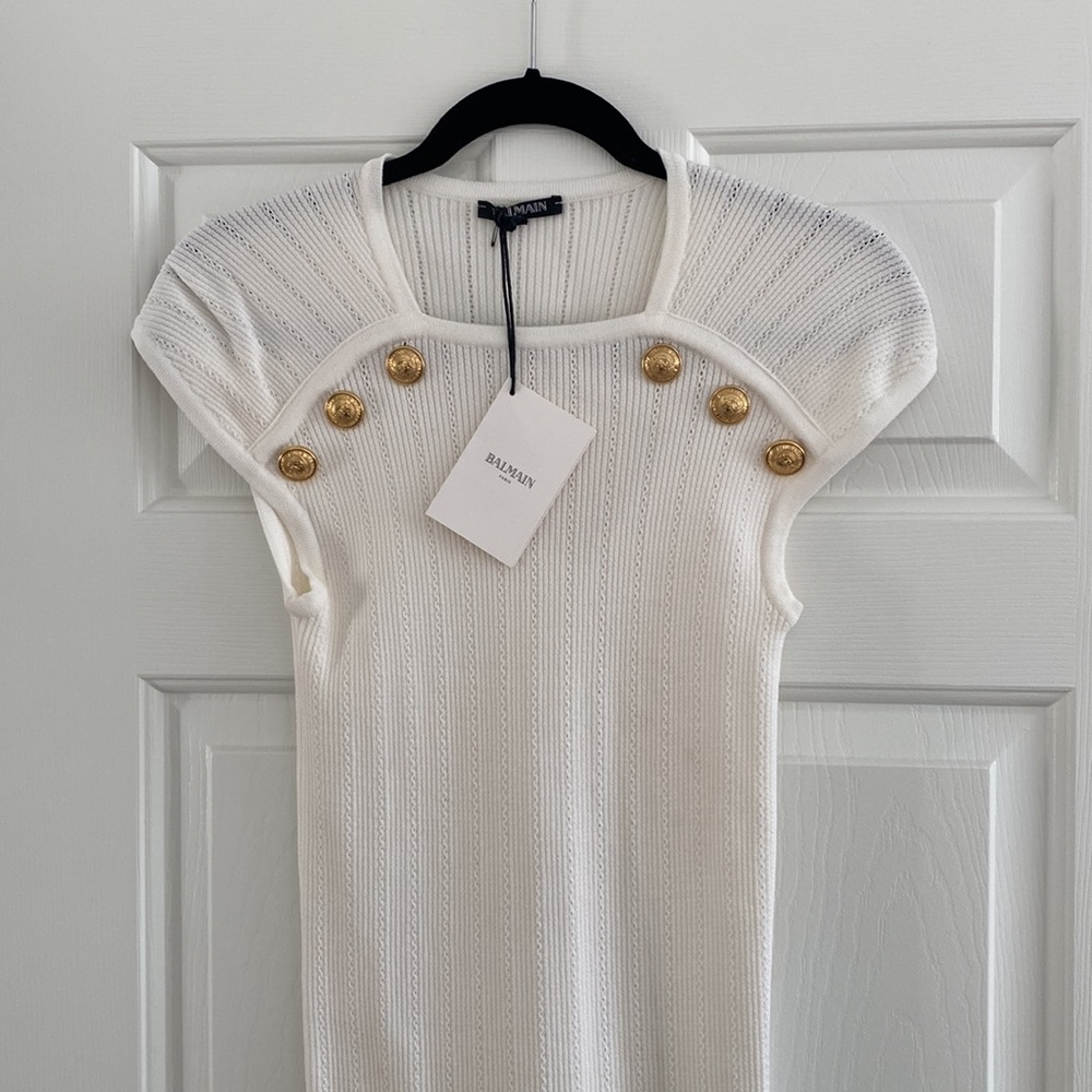 NWT Balmain Button Embellished knit top. Size 42 - Picture 2 of 5
